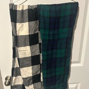 Lot of 2 Old Navy Women’s Pajama Pants